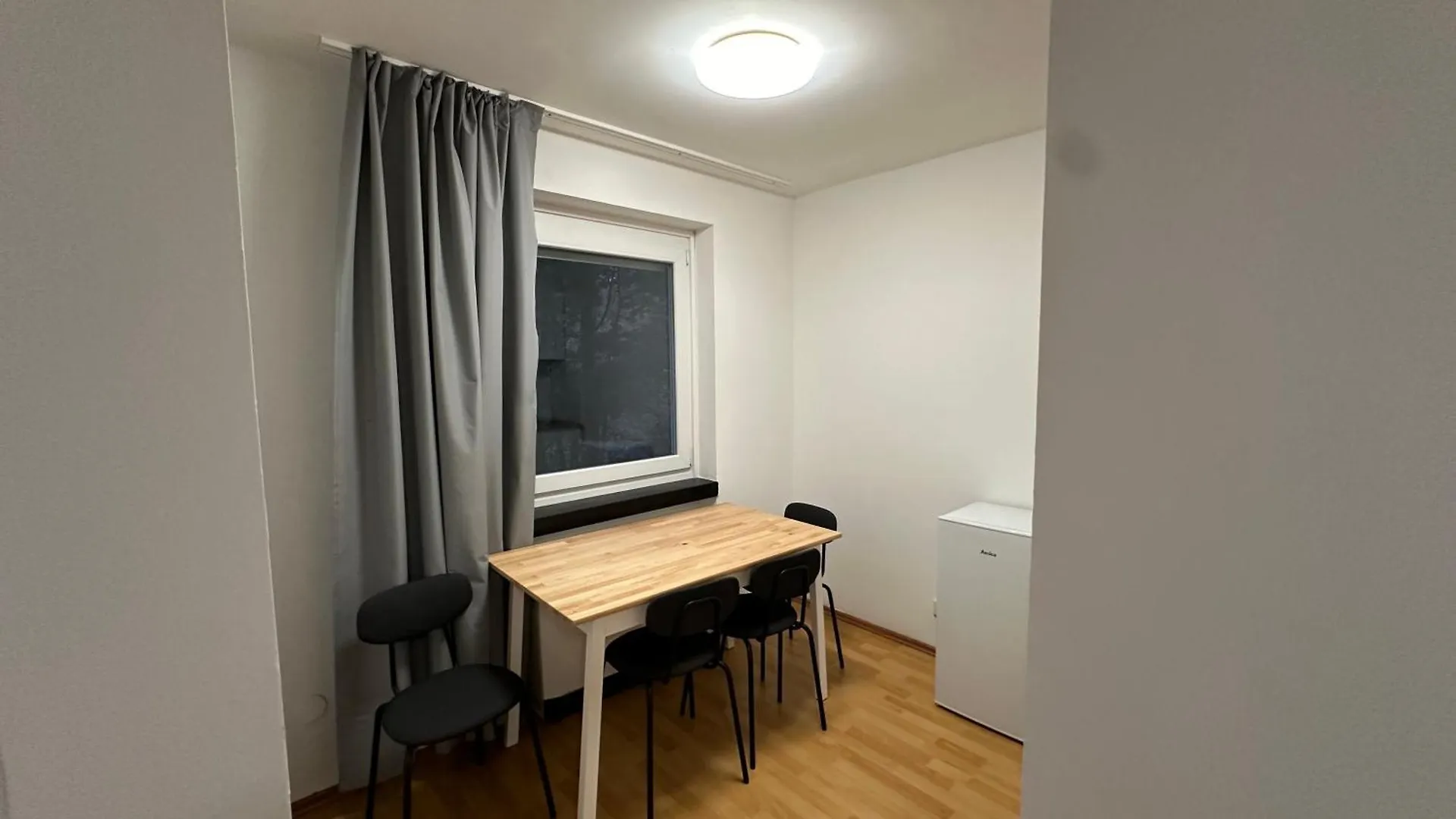 Hotel Im Natur Mit Eigene Kueche Bad Balkon Parkplatz Netflix Nuremberg Apartment