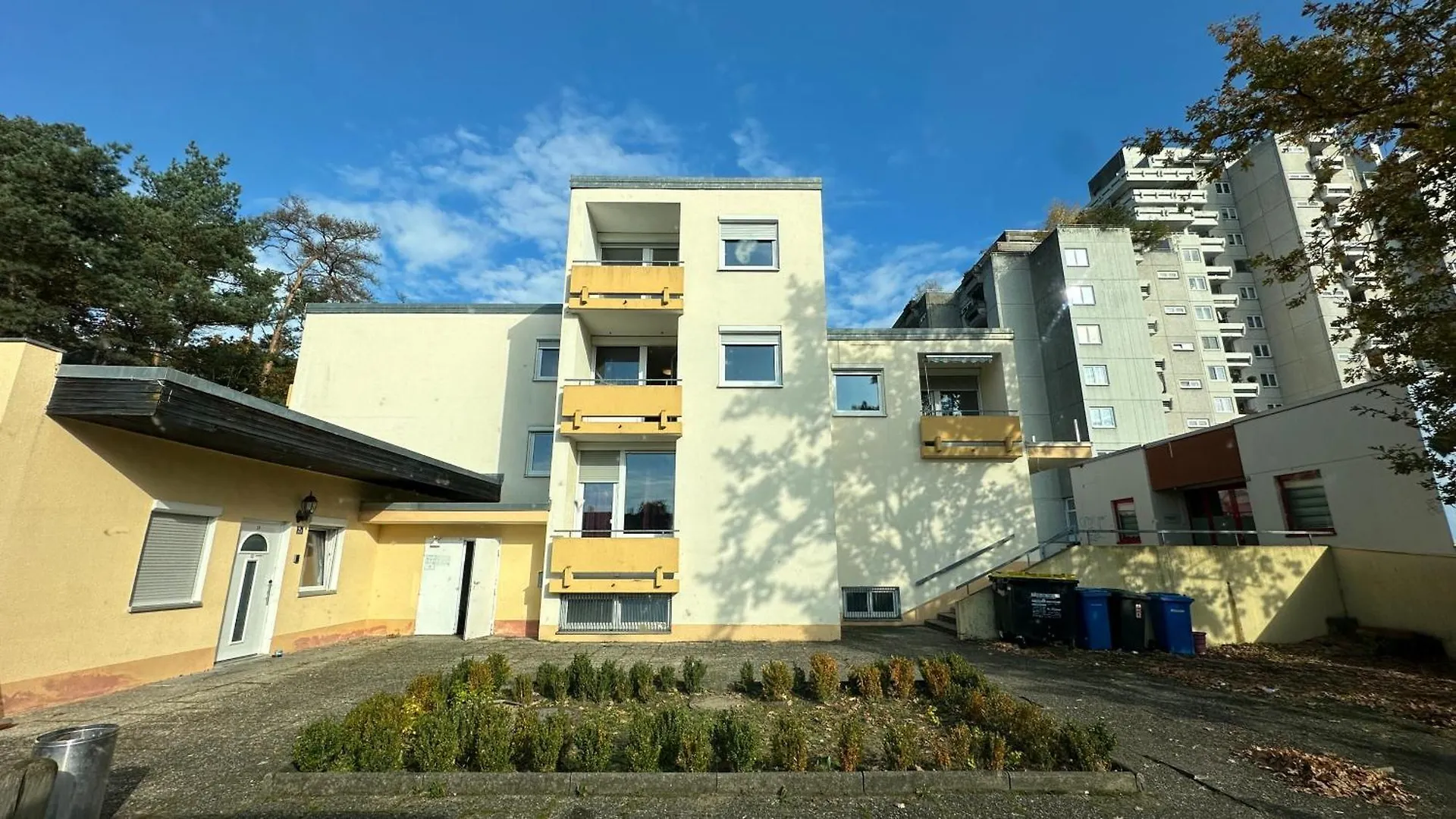 Apartment Hotel Im Natur Mit Eigene Kueche Bad Balkon Parkplatz Netflix Nuremberg Germany